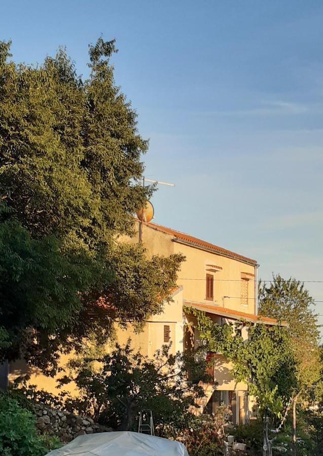 Holiday Home Loznati Cres Bagian luar foto