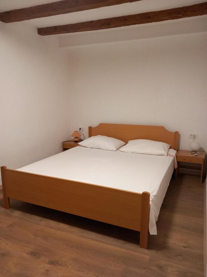 Holiday Home Loznati Cres Bagian luar foto