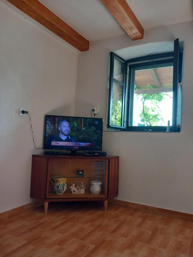Holiday Home Loznati Cres Bagian luar foto