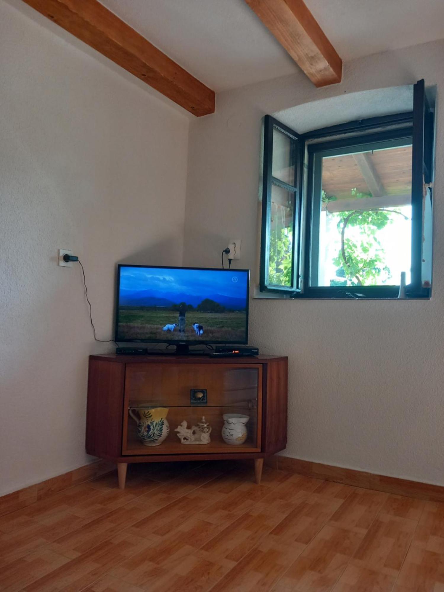 Holiday Home Loznati Cres Ruang foto