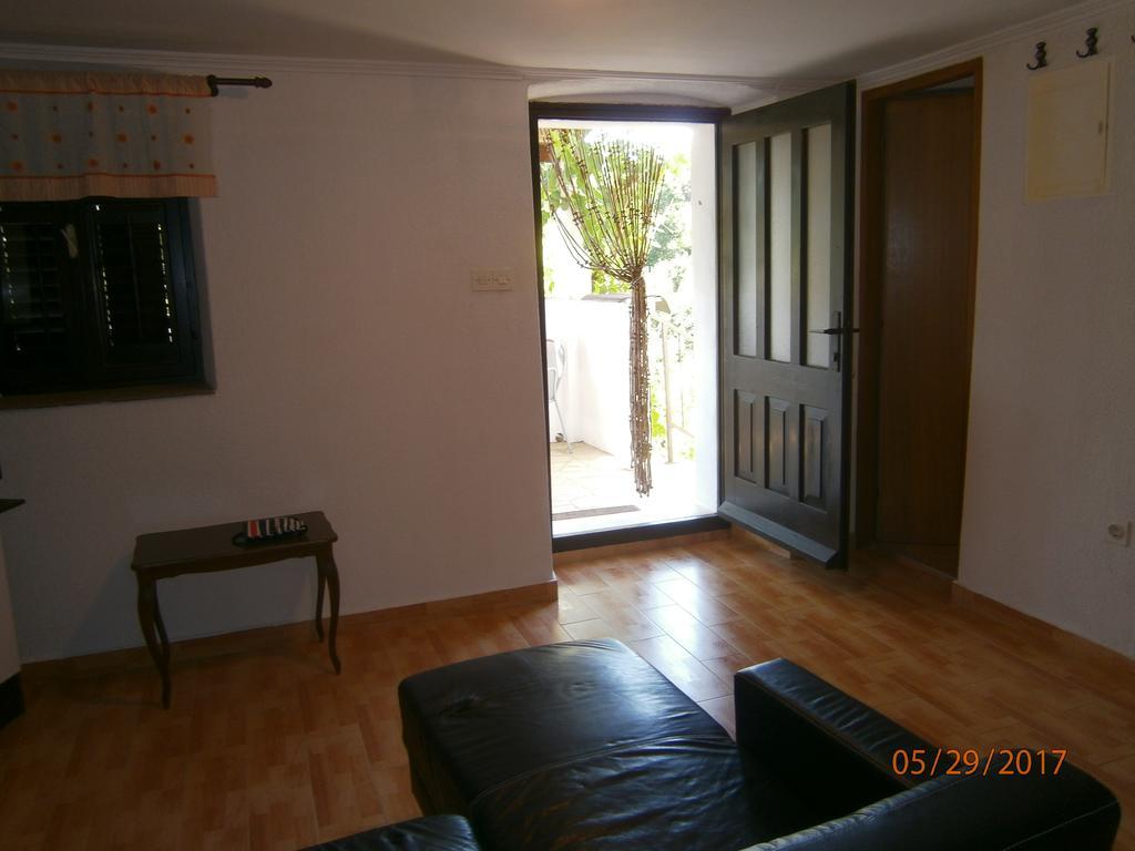 Holiday Home Loznati Cres Bagian luar foto